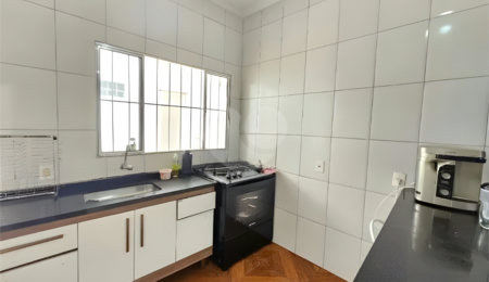 Sobrado à venda com 2 quartos em Vila São Geraldo, São Paulo, SP