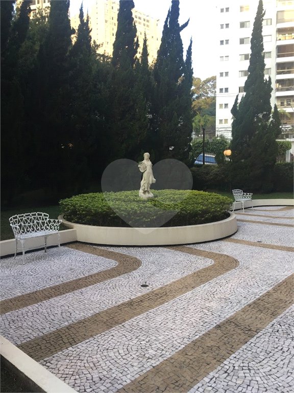 Apartamento à venda com 4 suítes em Vila Suzana, São Paulo, SP