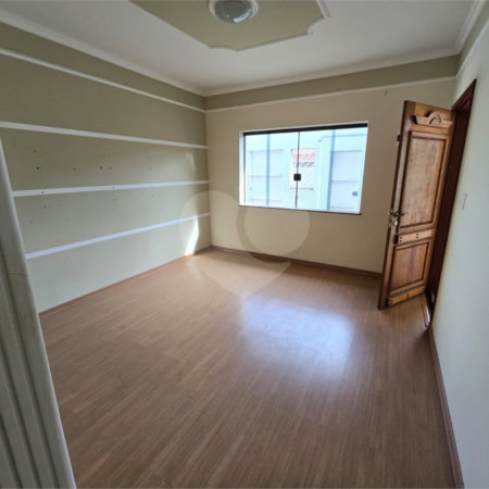 Casa à venda com 3 quartos em Vila Aparecida, Itapetininga, SP
