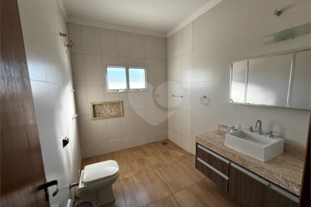 Casa à venda com 2 quartos, sendo 1 suíte, no condomínio Residencial Lagos D Icarai, Salto - SP