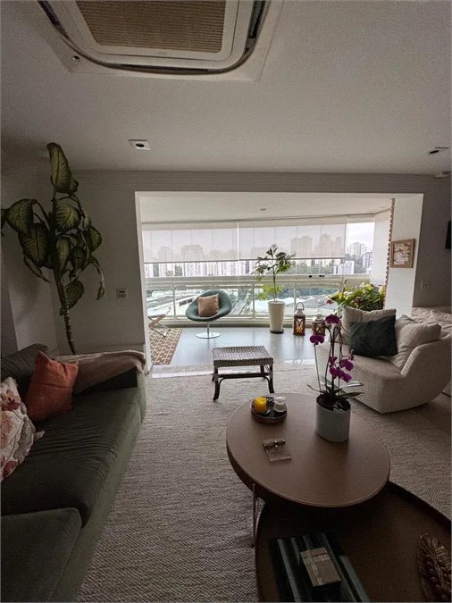 Apartamento à venda com 3 suítes em Vila Andrade, São Paulo, SP