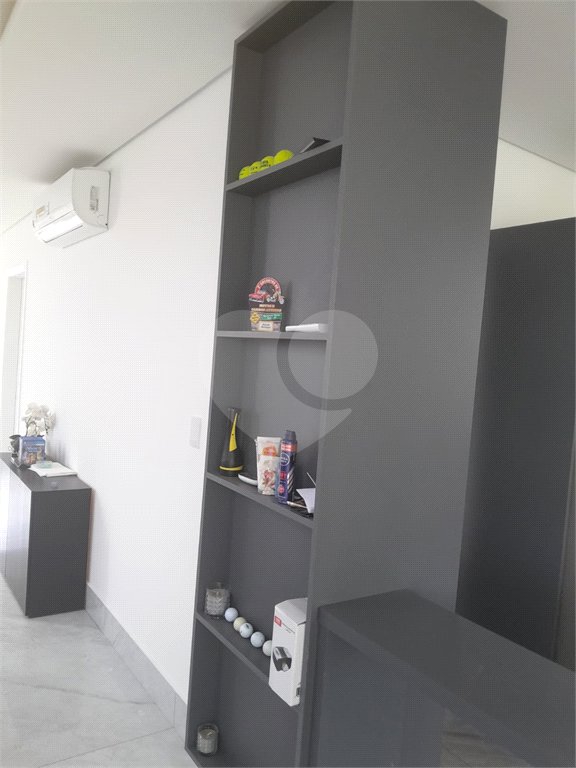 Casa à venda com 3 suítes em Moinho Velho, Cotia, SP