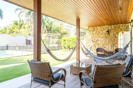 Casa à venda com 7 quartos, sendo 1 suíte, em Condomínio Flamboyant-b, Atibaia, SP