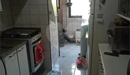 Apartamento à venda com 3 quartos, sendo 1 suíte, em Vila Hamburguesa, São Paulo, SP