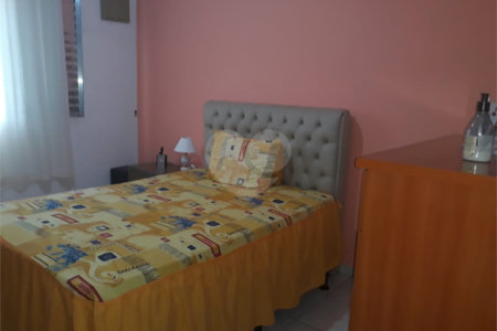 Casa à venda com 4 quartos em Jardim Marisa, São Paulo, SP
