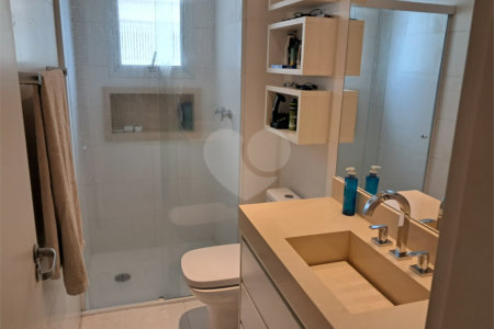 Apartamento à venda com 3 quartos, sendo 1 suíte, em Chácara Santo Antônio, São Paulo, SP