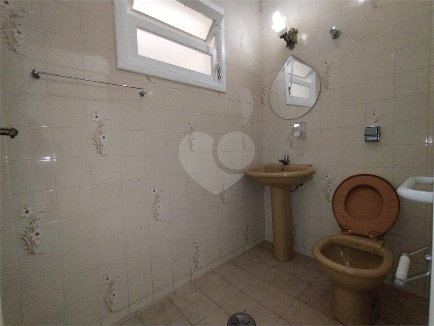 Casa à venda com 3 quartos, sendo 1 suíte,  em Mogi Moderno, Mogi das Cruzes, SP