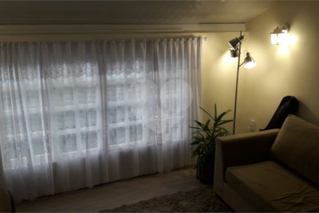 Casa à venda com 3 quartos, sendo 1 suíte,  em Jardim Aeroporto, São Paulo, SP