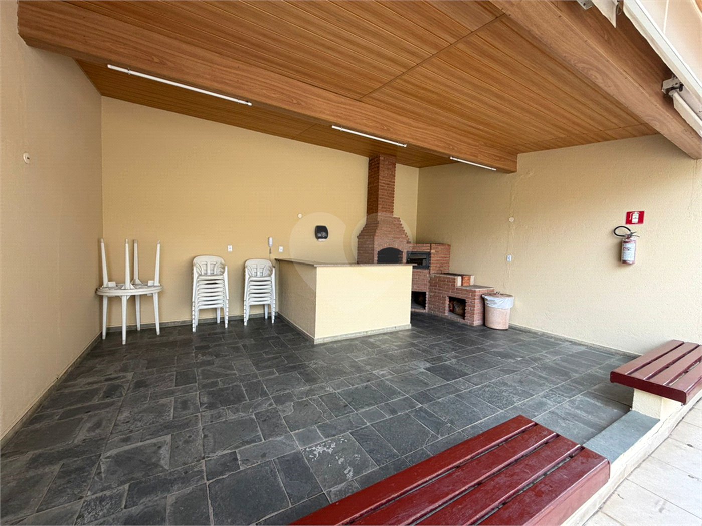 Apartamento à venda com 3 quartos, sendo 1 suíte, no Centro, Suzano, SP