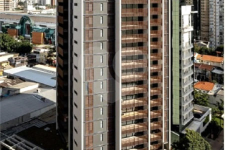 Apartamento à venda com 3 suítes em Indianópolis, São Paulo, SP
