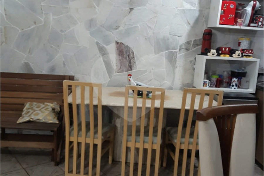 Sobrado à venda com 2 quartos, sendo 1 suíte, em Horto, São Paulo, SP