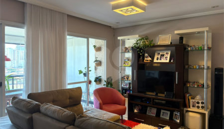 Apartamento à venda com 3 quartos, sendo 1 suíte,  em Vila Guarani (z Sul), São Paulo, SP
