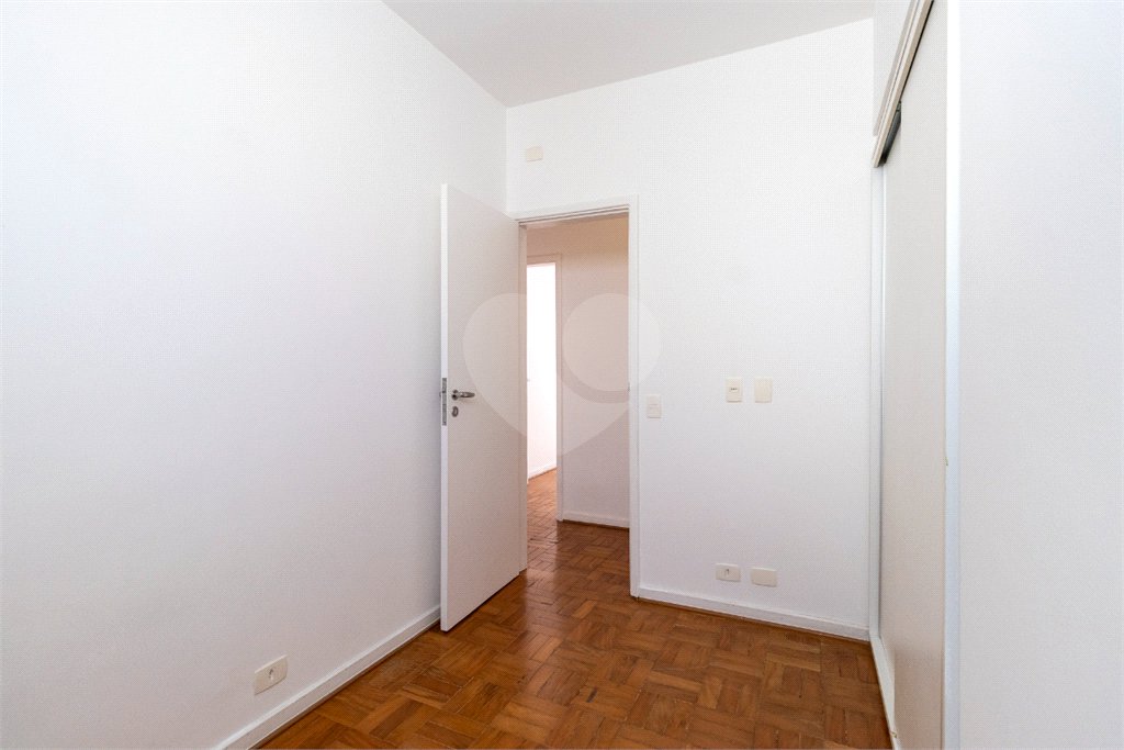 Apartamento à venda com 3 quartos, sendo 1 suíte, em Vila Sofia, São Paulo, SP