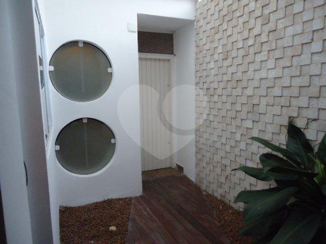 Sobrado à venda com 3 quartos, sendo 1 suíte, em Jardim Aeroporto, São Paulo, SP