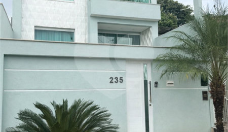 Casa à venda com 4 quartos, sendo 1 suíte,  em Campo Grande, Rio de Janeiro, RJ