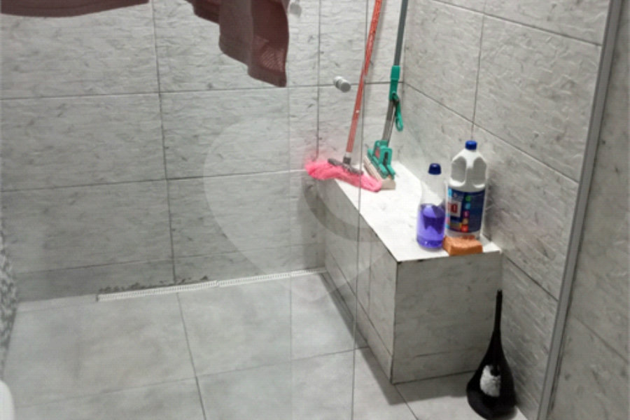 Sobrado à venda com 6 quartos, sendo 2 suítes, em Jardim Felicidade, São Paulo, SP