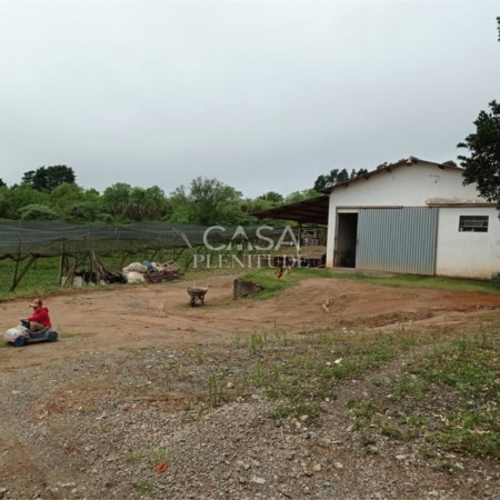Sítio à venda com 2 quartos em Gramadão, São Miguel Arcanjo, SP