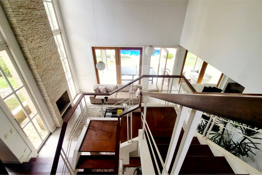 Casa à venda ou para alugar com 5 suítes em Serra da Cantareira, Mairiporã, SP