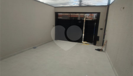 Sobrado à venda com 3 quartos, sendo 1 suíte, em Parada Inglesa, São Paulo, SP