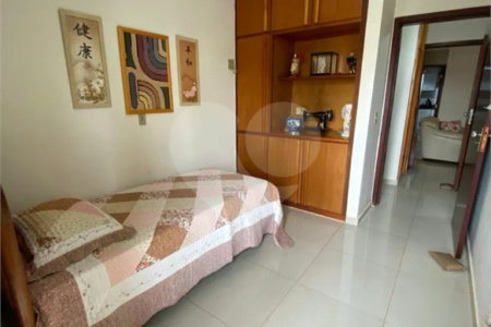 Apartamento à venda com 3 quartos, sendo 1 suíte,  em Jardim Irajá, Ribeirão Preto, SP