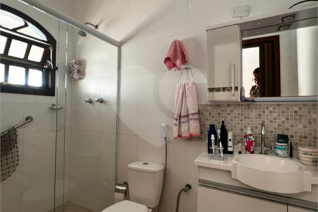 Sobrado à venda com 3 quartos, sendo 2 suítes,  em Alto Ipiranga, Mogi das Cruzes, SP