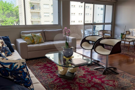 Apartamento à venda com 3 quartos, sendo 1 suíte, em Perdizes, São Paulo, SP