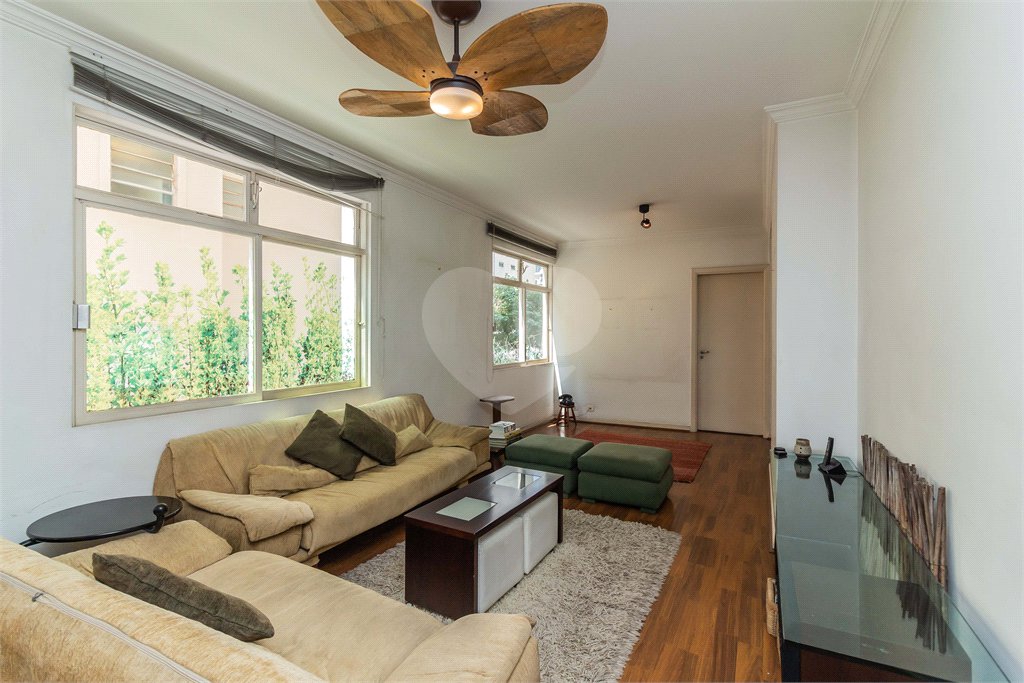 Apartamento à venda com 3 quartos, sendo 1 suíte, em Itaim Bibi, São Paulo, SP