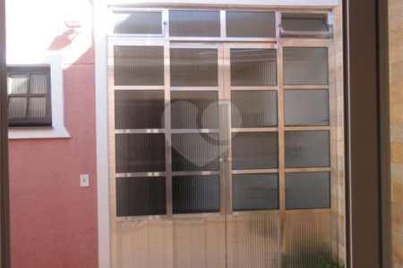 Sobrado à venda com 3 quartos, sendo 1 suíte, em Parque Ipê, São Paulo, SP