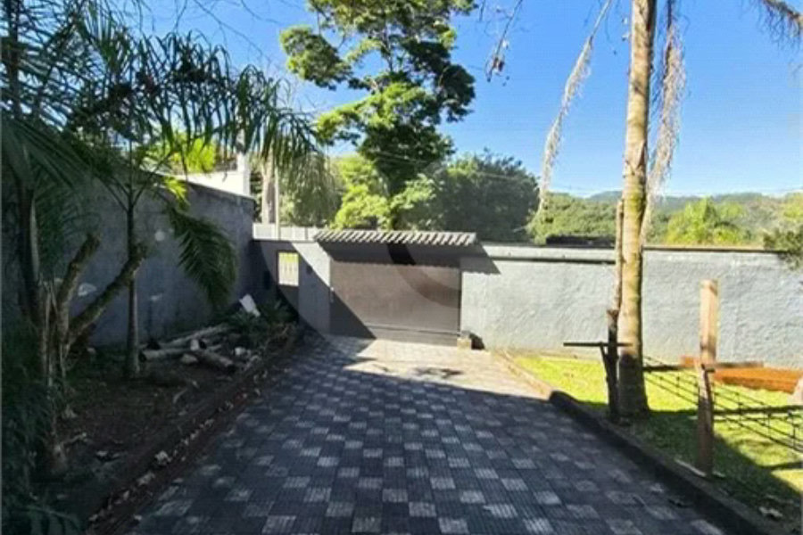 Condomínio à venda com 6 suítes em Cumbari, Mairiporã, SP