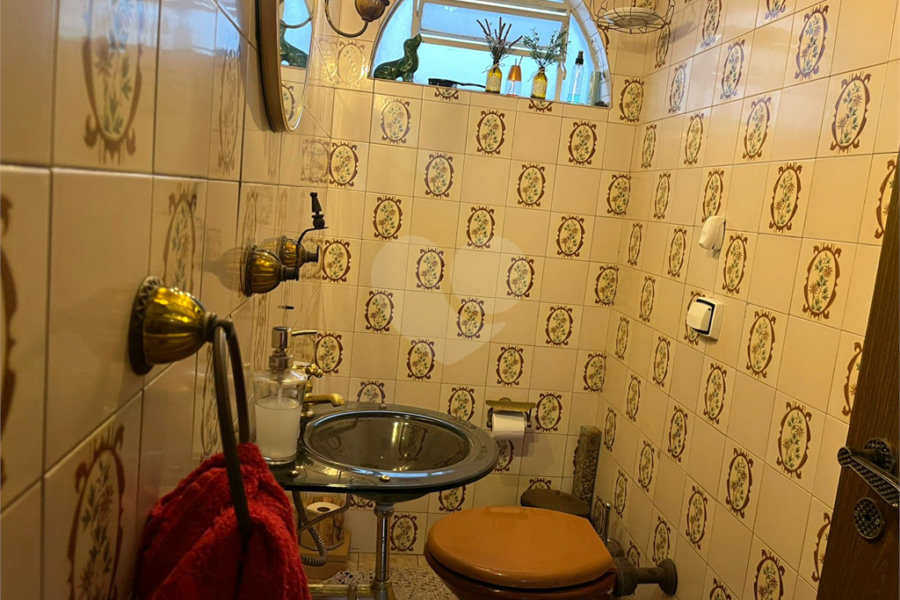 Sobrado à venda com 4 quartos, sendo 1 suíte, em Tucuruvi, São Paulo, SP