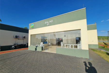Casa à venda com 3 quartos, sendo 1 suíte, no condomínio Horto Florestal Villagio, Sorocaba - SP