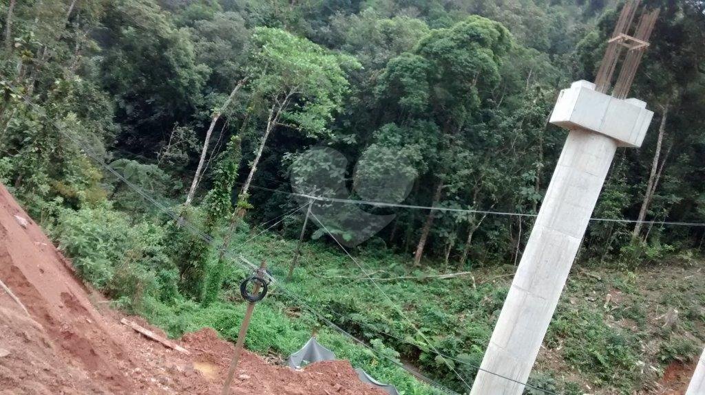 Terreno à venda em Jardim Glória, Miracatu, SP