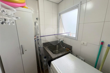Apartamento à venda com 2 quartos, sendo 1 suíte,  em Boqueirão, Praia Grande, SP