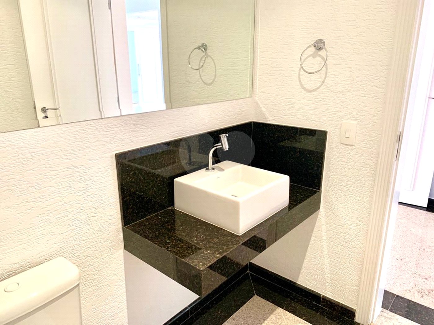 Apartamento à venda com 4 suítes em Jardim Marajoara, São Paulo, SP