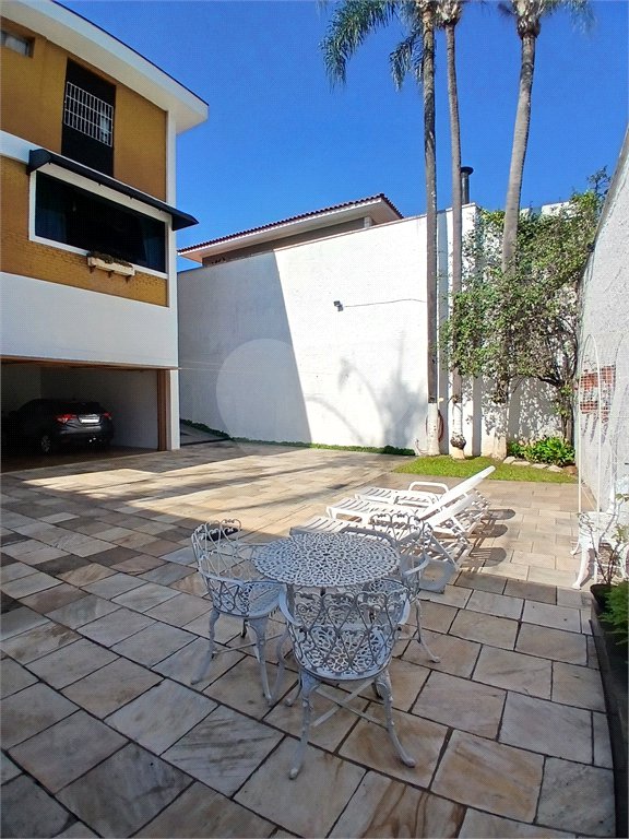 Sobrado à venda com 4 quartos, sendo 2 suítes, em Jardim Leonor, São Paulo, SP