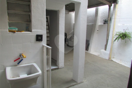 Sobrado à venda com 2 quartos, sendo 1 suíte, em Cerqueira César, São Paulo, SP