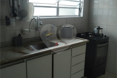Sobrado à venda com 3 suítes em Vila Marari, São Paulo, SP