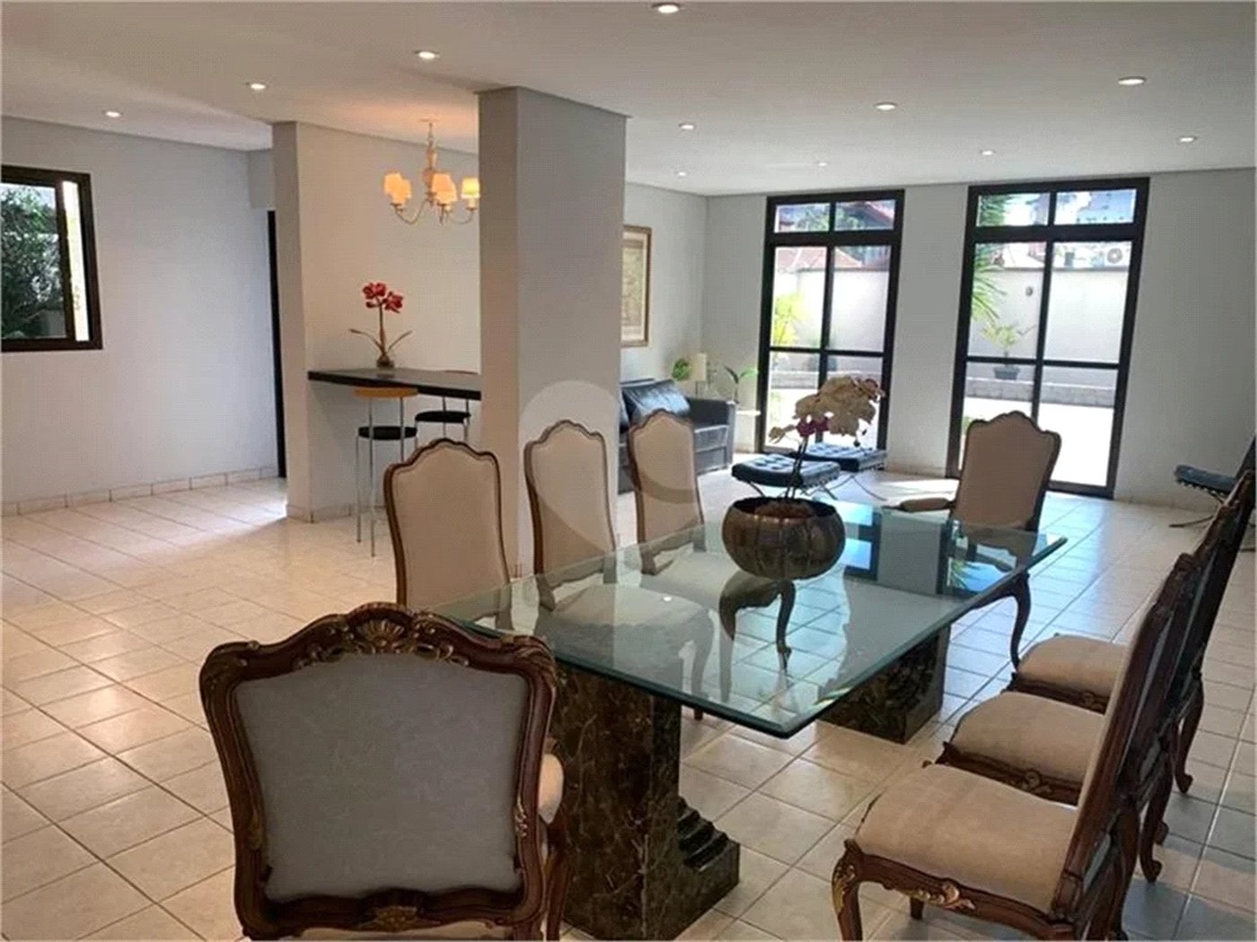 Apartamento à venda ou para alugar com 4 quartos, sendo 1 suíte, em Pinheiros, São Paulo, SP