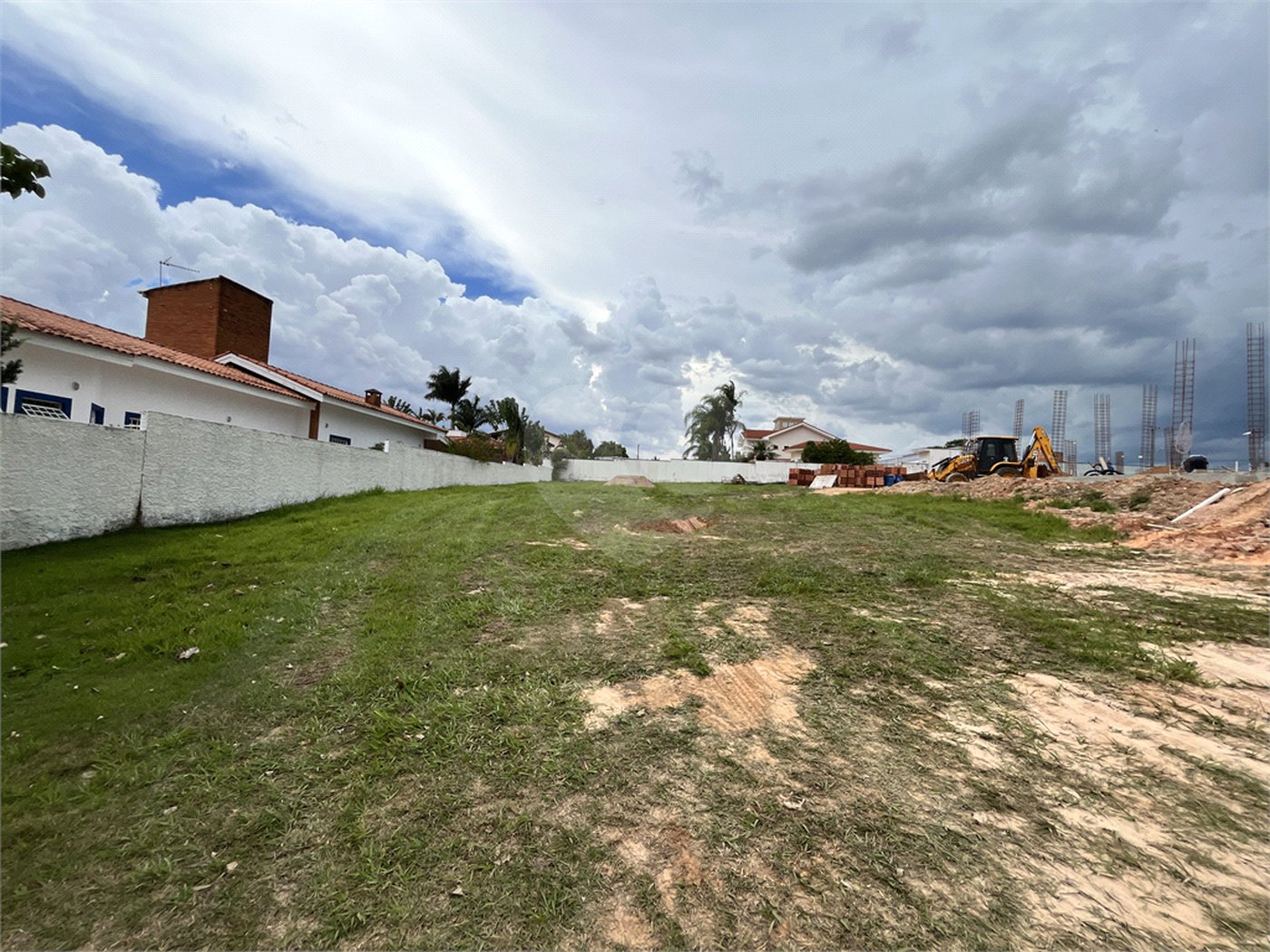 Terreno à venda no condomínio Residencial Saint Charbel, Araçoiaba da Serra - SP