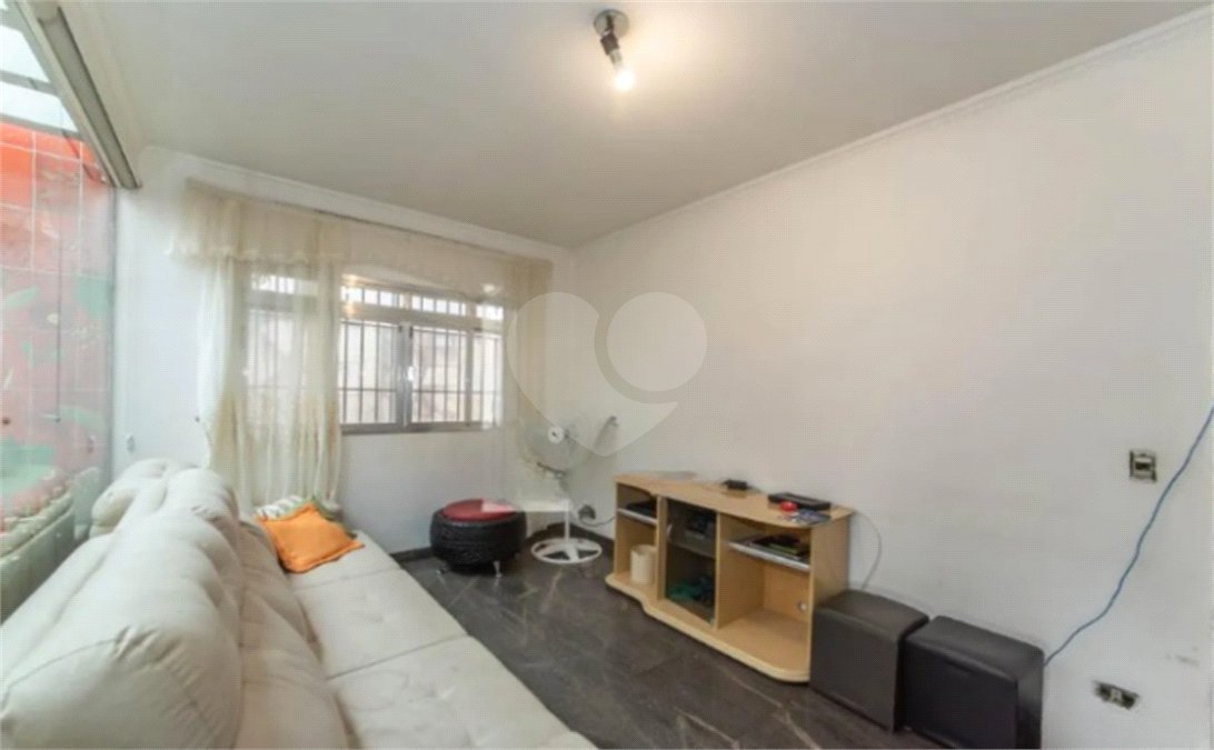 Casa à venda com 5 quartos, sendo 3 suítes, em Vila Santo Estéfano, São Paulo, SP