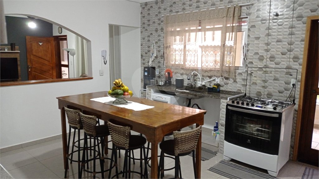 Casa à venda com 2 quartos, sendo 1 suíte, em Vila Haro, Sorocaba, SP
