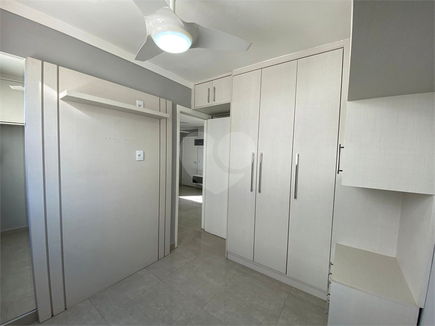 Apartamento à venda com 2 quartos em Glória, Várzea Grande, MT