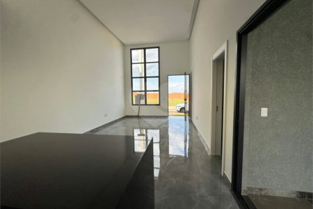 Casa à venda com 3 quartos, sendo 1 suíte, no condomínio Residencial Villagio Wanel, Sorocaba - SP