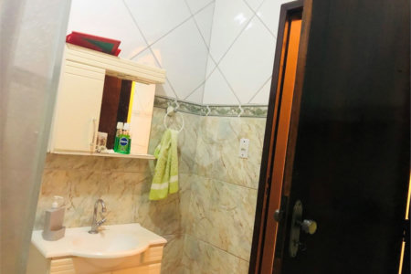 Casa à venda com 4 quartos, sendo 1 suíte,  em Jardim Marica, Mogi das Cruzes, SP