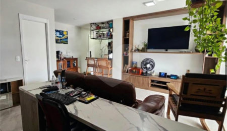 Apartamento à venda com 3 quartos, sendo 2 suítes,  em Vila Anastácio, São Paulo, SP