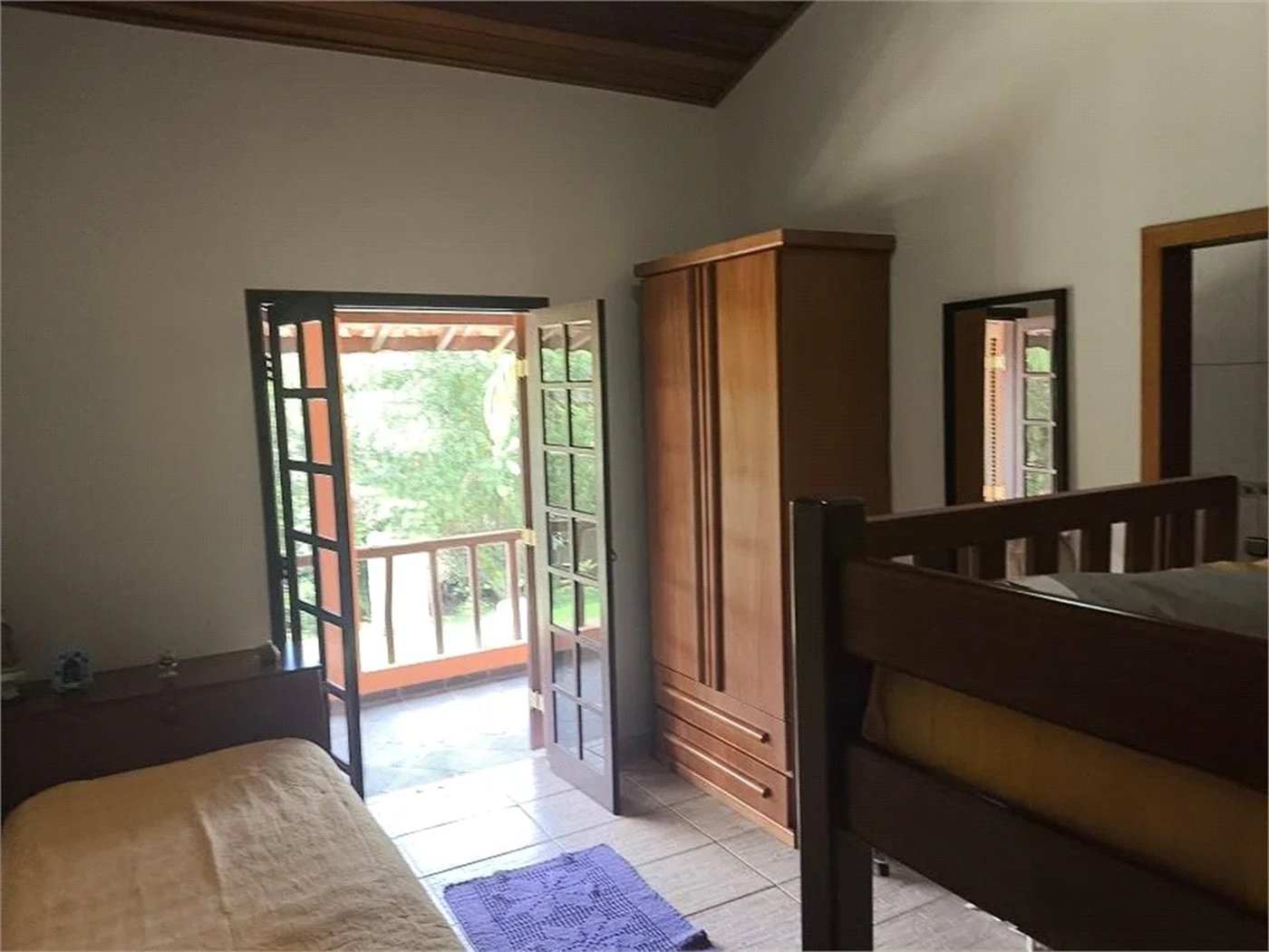 Casa à venda com 3 suítes no condomínio Granja Verediana, Ibiúna - SP