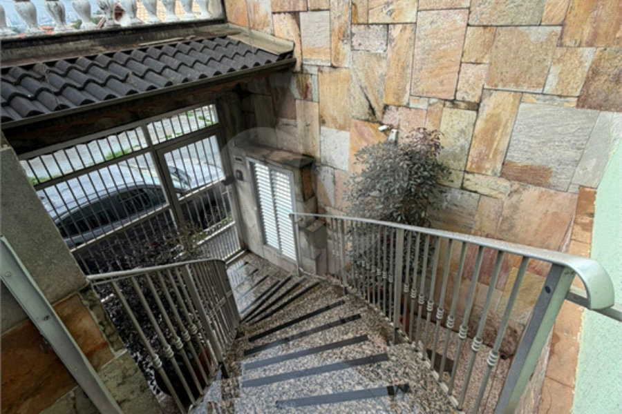 Sobrado à venda com 4 quartos, sendo 2 suítes,  em Vila Medeiros, São Paulo, SP