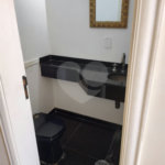 Casa à venda com 4 suítes no condomínio Estância Marambaia, Vinhedo - SP