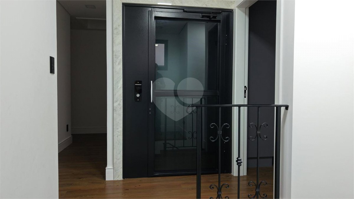 Casa à venda com 4 suítes no condomínio Alphaville Dom Pedro 3, Campinas - SP