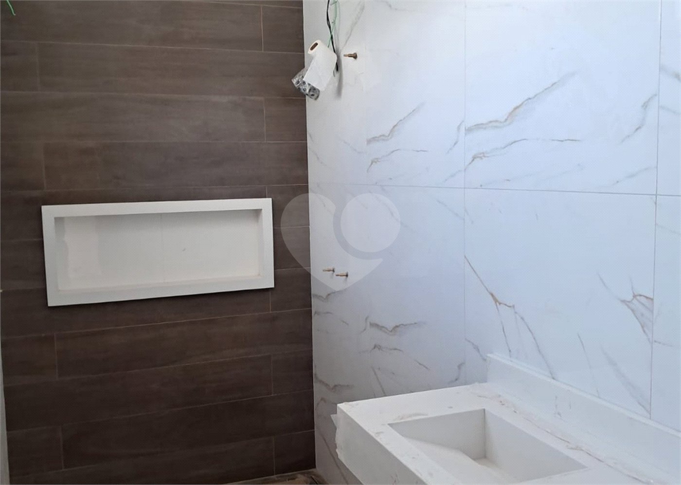 Casa à venda com 3 quartos, sendo 1 suíte,  no condomínio Reserva Ipanema I, Sorocaba - SP